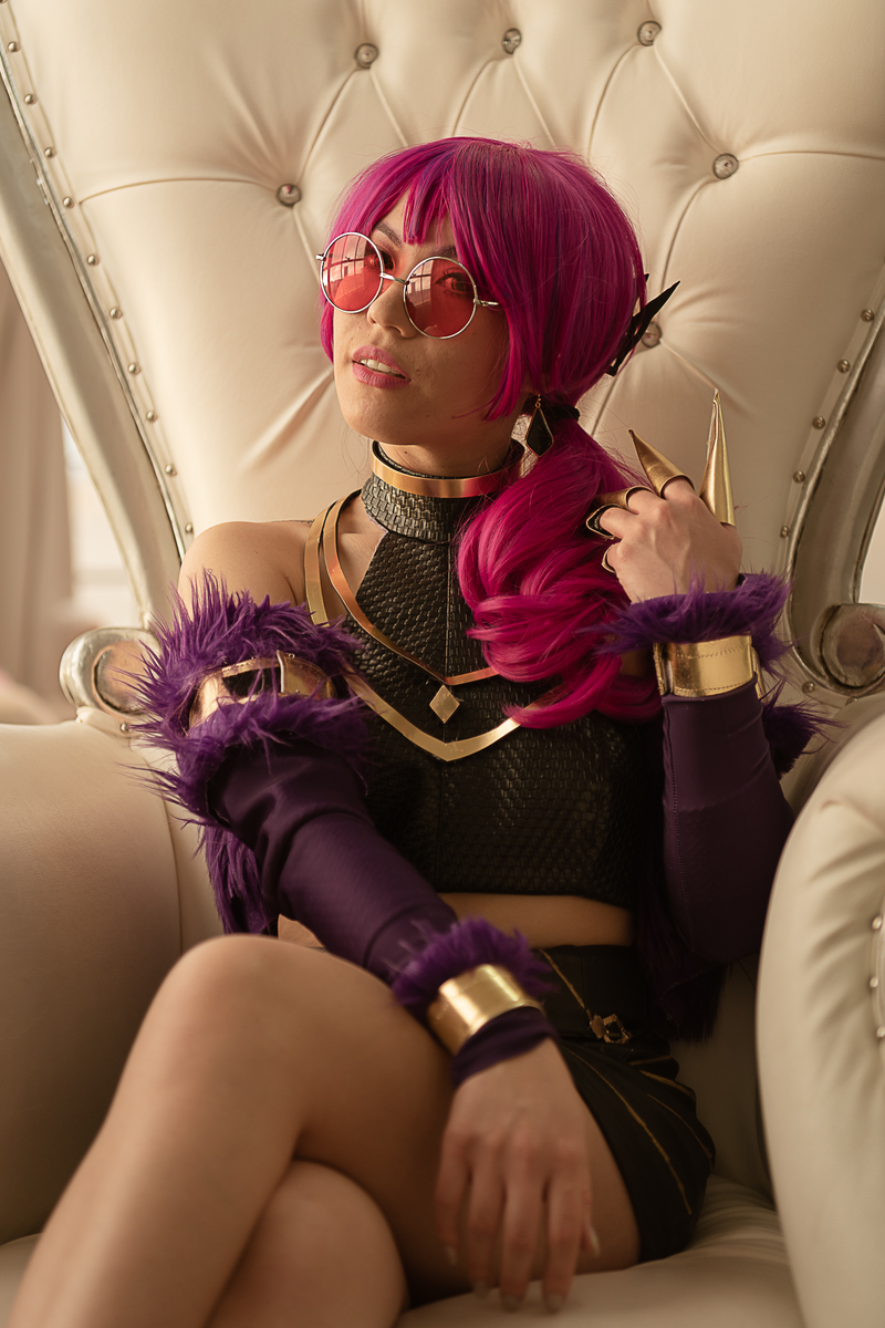 Illustration for article titled K/DA Kinda, The "World's Most Tryhard Cosplay Music Video"